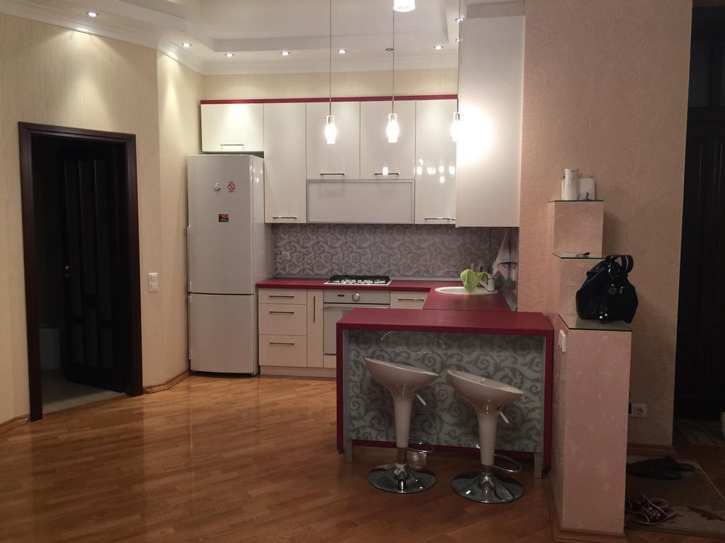 Virmenska Apartment リヴィウ エクステリア 写真