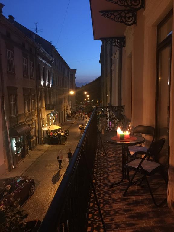 Virmenska Apartment リヴィウ エクステリア 写真